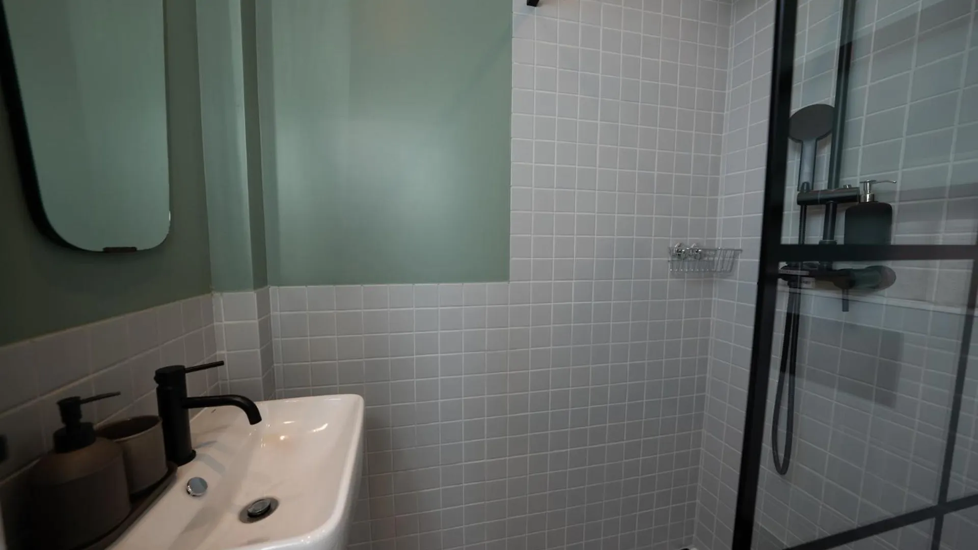 Aventurine Cismigiu Park Apartment Bucharest Romania